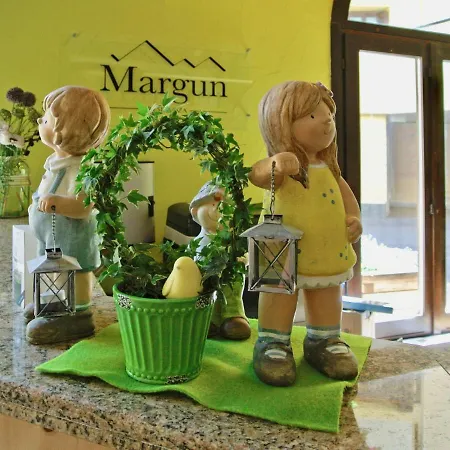 Apartment Residenza Chesa Margun 45-1 By Interhome * Surlej